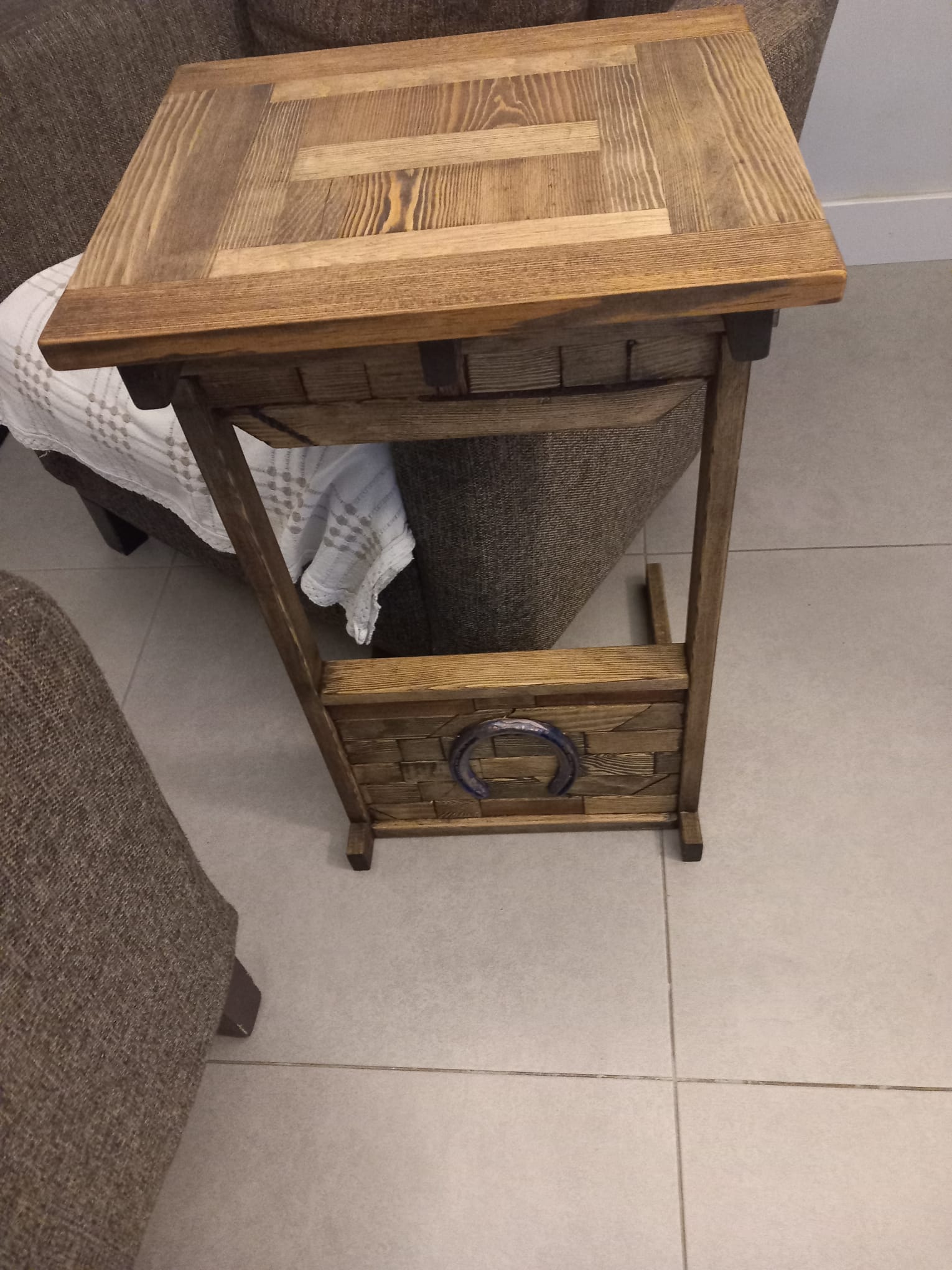 C Sehpa (at nalı) - Resim 2